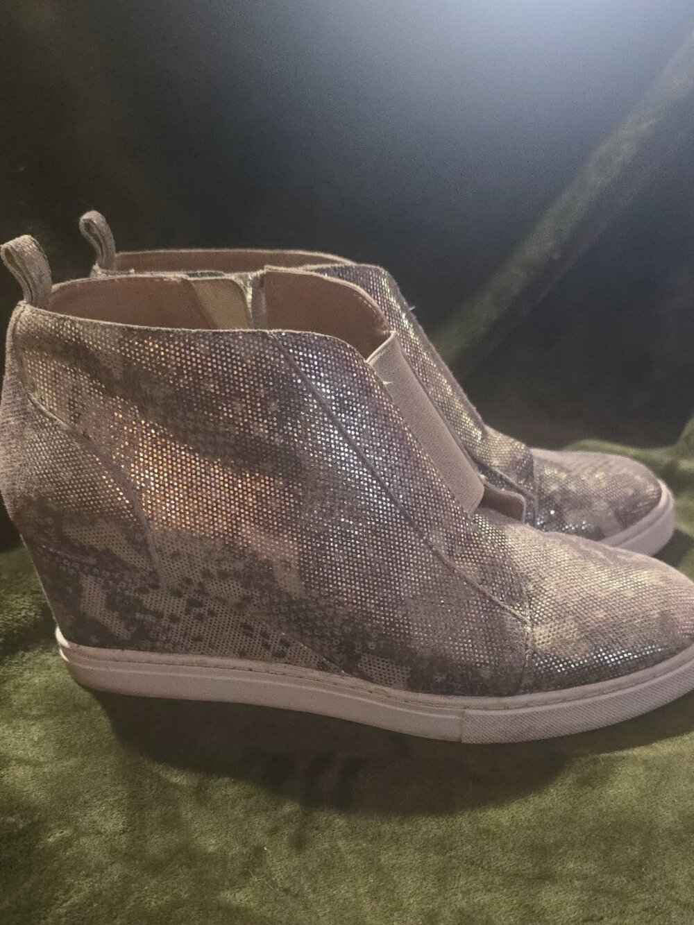 Linea Paolo Felicia Wedge Sneaker Booties Silver Snake Print Size 6.5